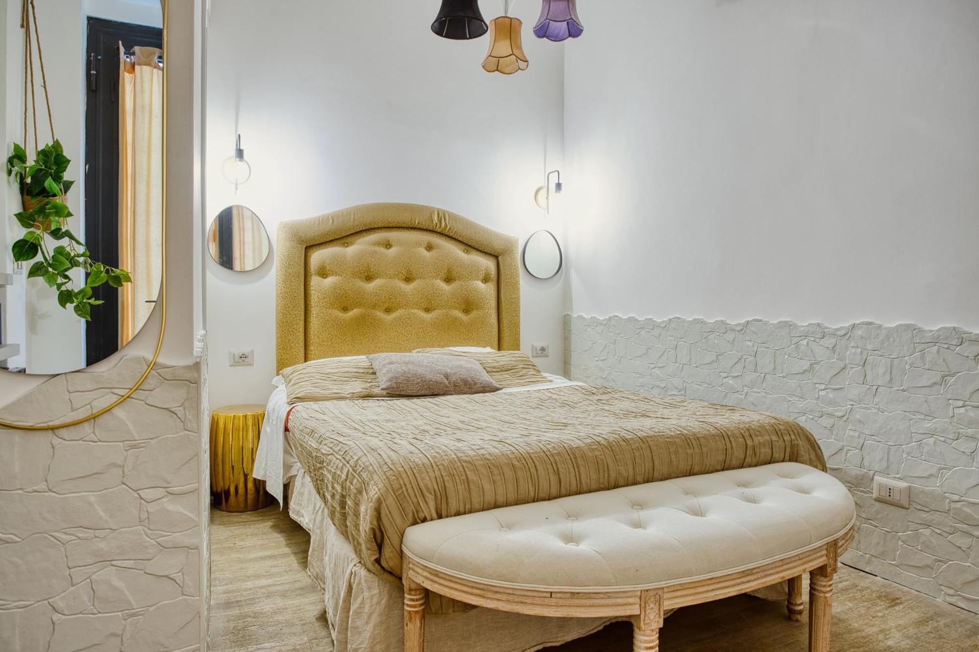 Отель Mini Loft Capocci - Rione Monti Рим Экстерьер фото