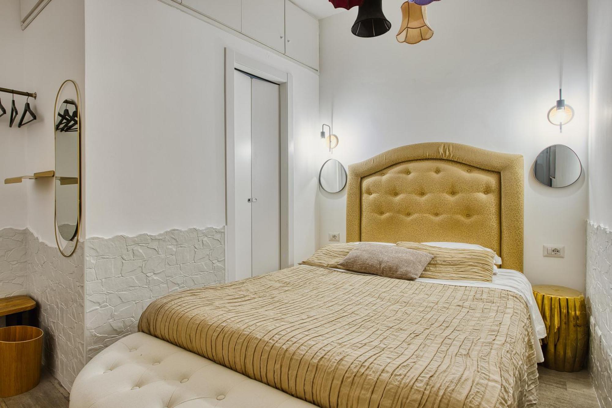 Отель Mini Loft Capocci - Rione Monti Рим Экстерьер фото